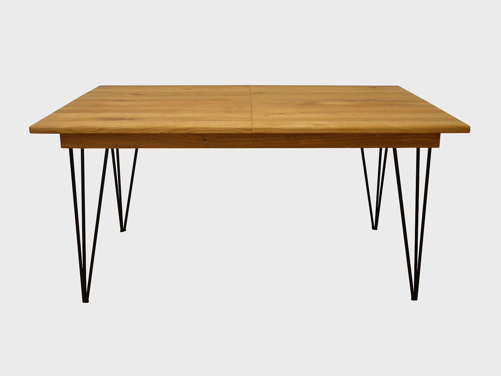 Extendable-oak-dining-table-1